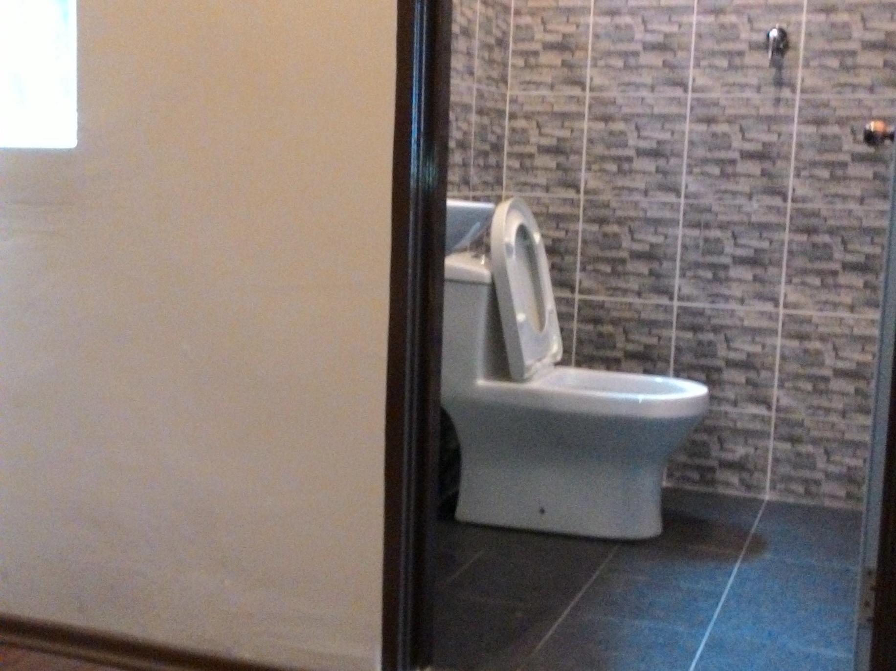Room V At Kluang Parade Near Bus Stop Келуанг Екстериор снимка